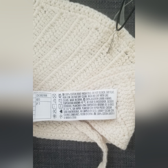 Crochet crop top / bra top - Picture 7 of 7